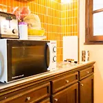Beautiful Studio 450M From The Sacre-Coeur