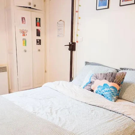 Beautiful Studio 450m From The Sacre-coeur *